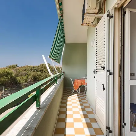 Apartment La Baia